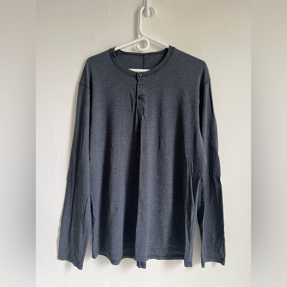 Large Lululemon 5 Year Basic Long Sleeve Henley 2… - image 2